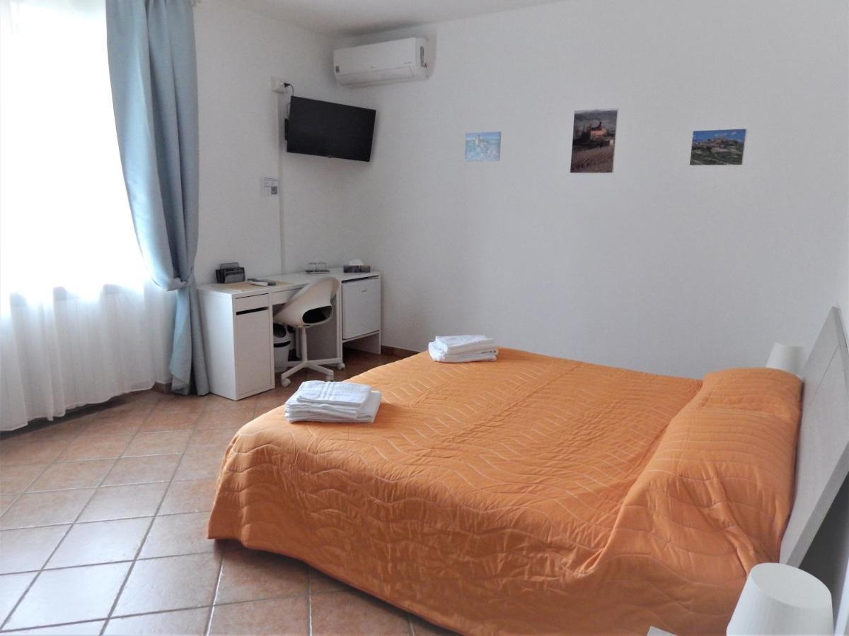 Amo' Le Langhe Bed & Breakfast Narzole Exterior photo
